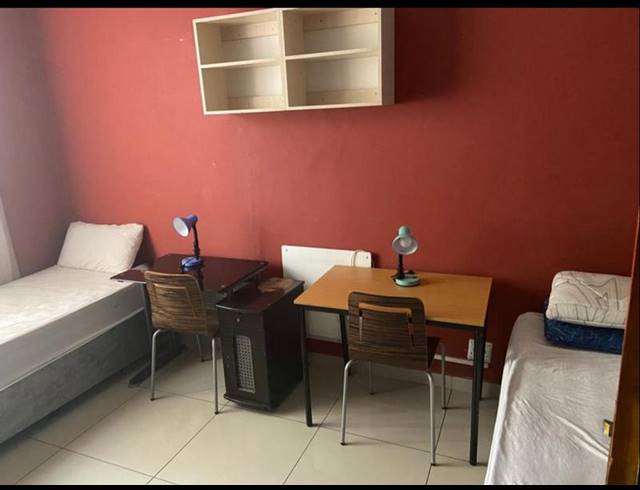 9 BEDROOM HOUSE FOR SALE IN DOORNFONTEIN